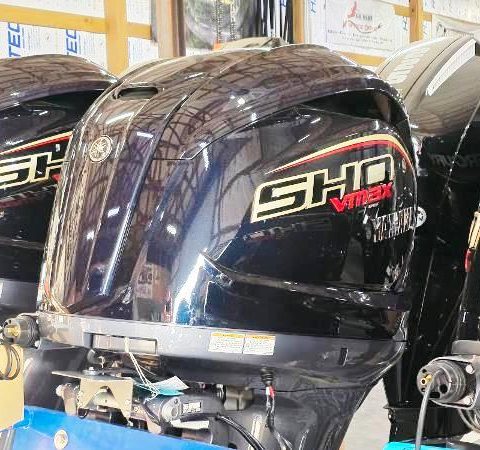 Yamaha V6 4.2L MAX SHO 200